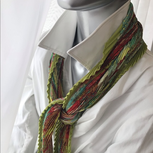 Hermès Plisse Pleated Scarf + Boxed Scarf Rings A+ - Picture 2 of 14
